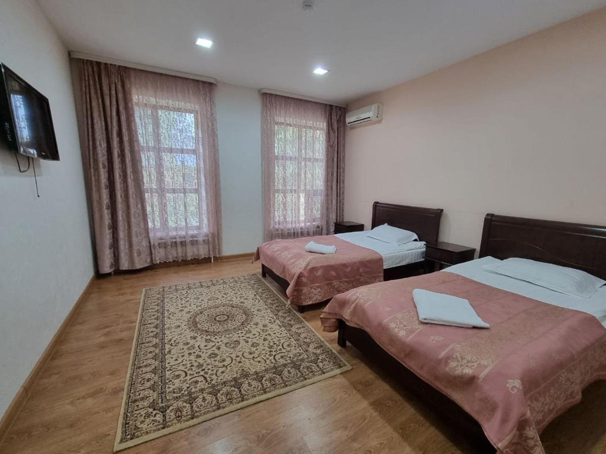Green Land Hotel Актобе Екстериор снимка