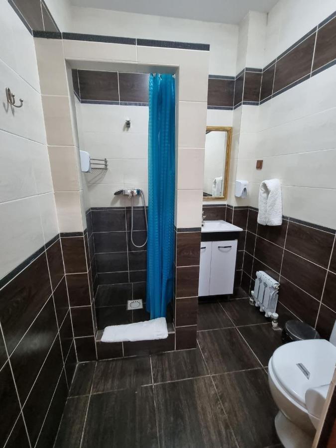 Green Land Hotel Актобе Екстериор снимка